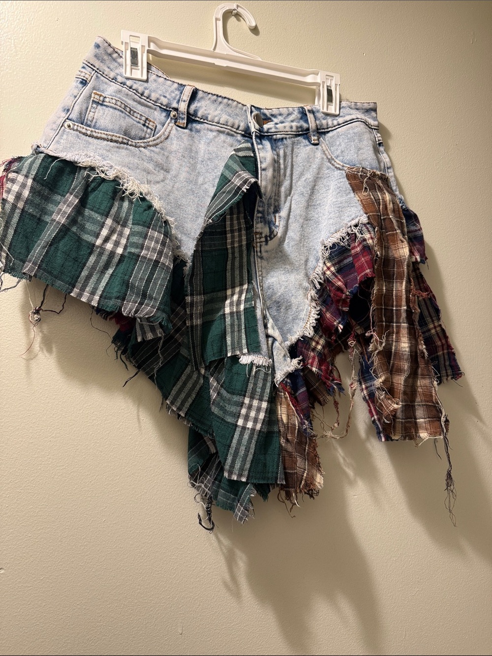 Fashion Nova Light Wash Denim Skort with Green, Brown Navy Plaid Ruffles size15 - Picture 2 of 7